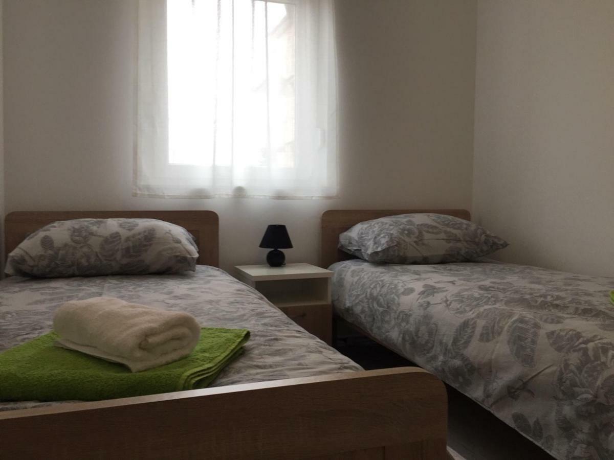 Studio Apartman Nina Appartement Rijeka Buitenkant foto